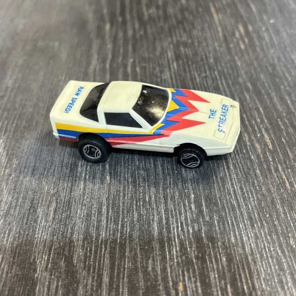 Tonka TNT Racers The Streaker 1/64 Chevy Corvette Raw Speed